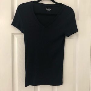 J crew short sleeve perfect fit v neck tee medium